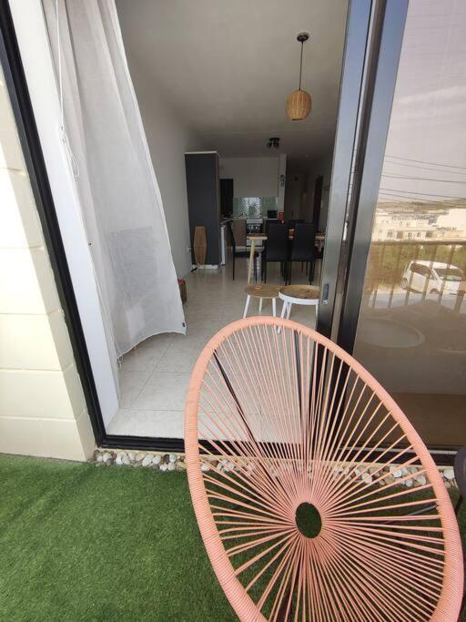 Seaside Serenity - A Lovely Apartment With Views Mellieħa Esterno foto